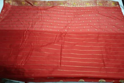 Bnarasi Pure Silk Golden Zari Saree - Image 13