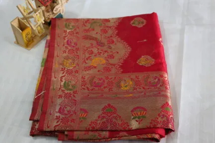 Bnarasi Pure Silk Golden Zari Saree red color