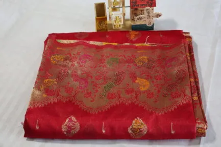 Bnarasi Pure Silk Golden Zari Saree red color
